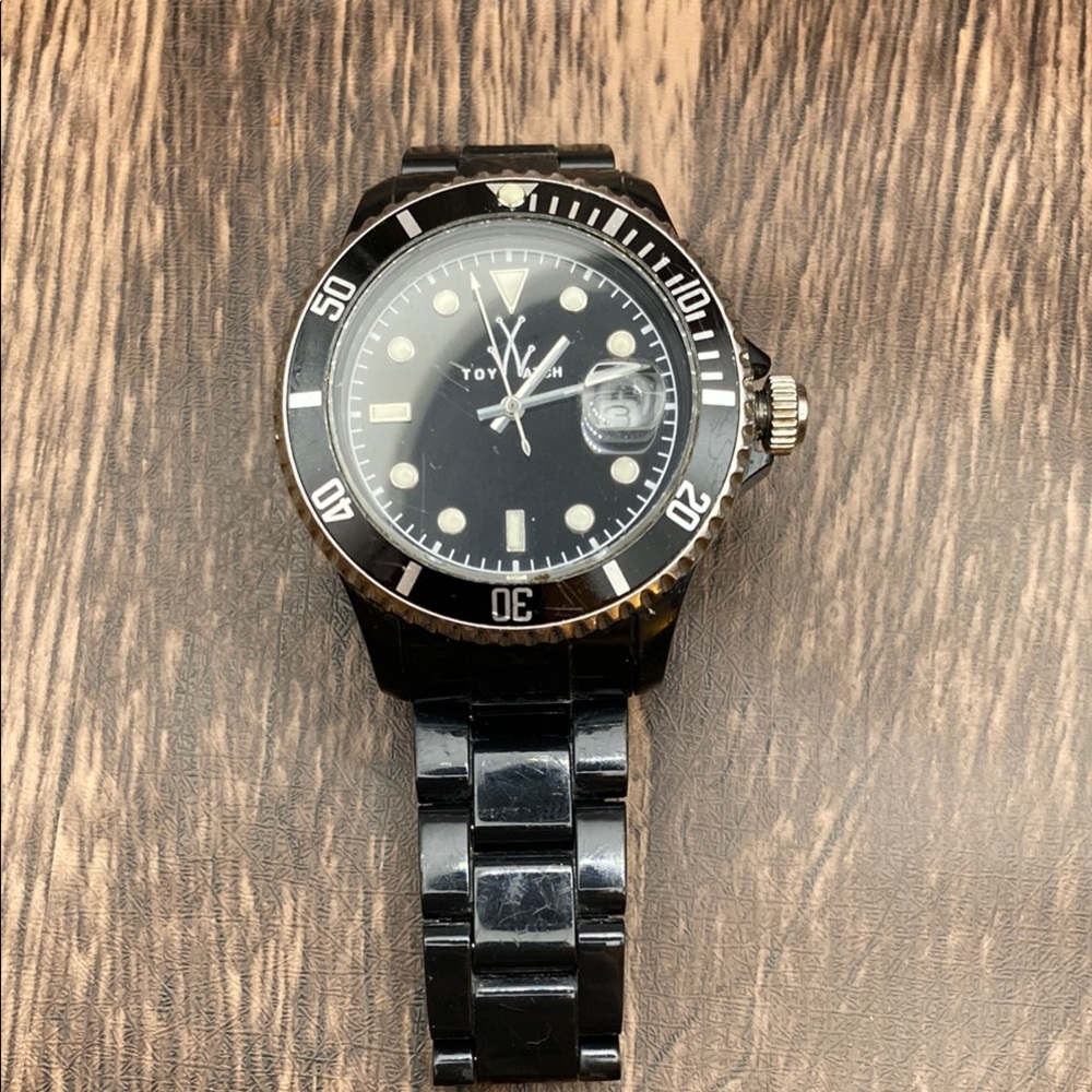 ToywatchBlack 40 mm Ladies Watch with Silver Accents